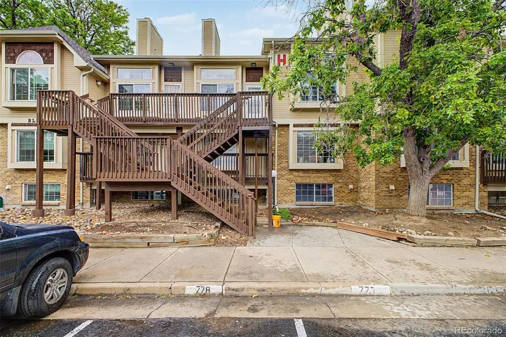 1885 S Quebec Way Denver CO 80231