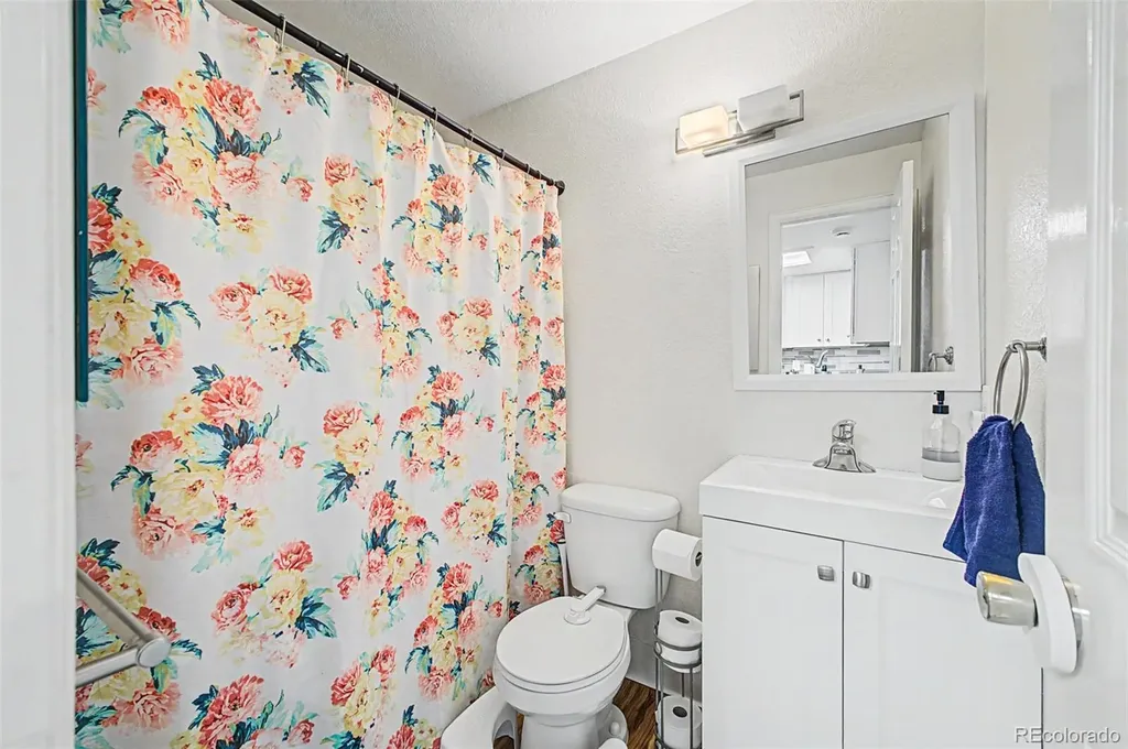 1885 S Quebec Way Denver CO 80231