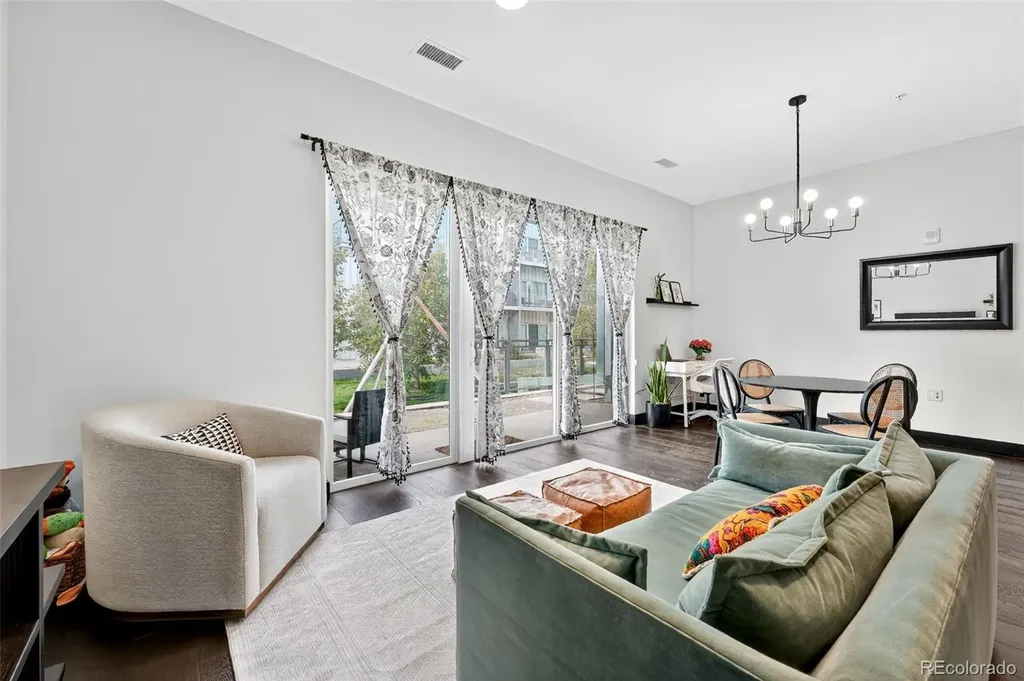 2525 Arapahoe Street Denver CO 80205