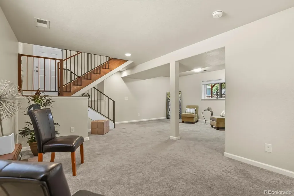 8737 W Floyd Drive Lakewood CO 80227