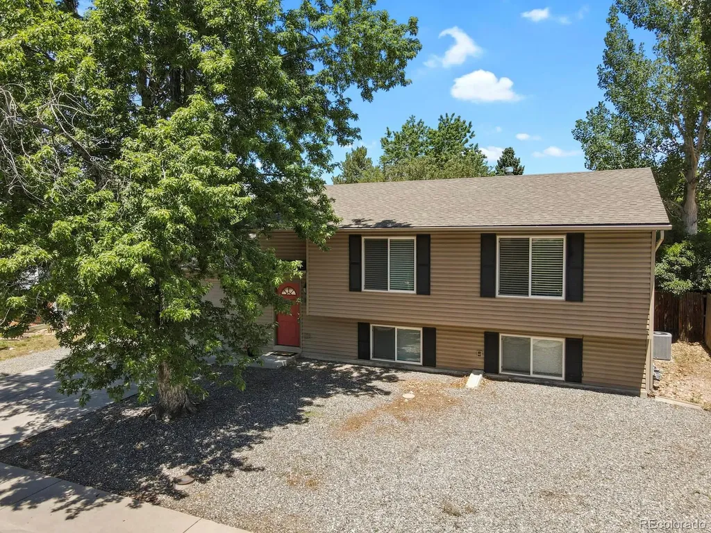 8737 W Floyd Drive Lakewood CO 80227