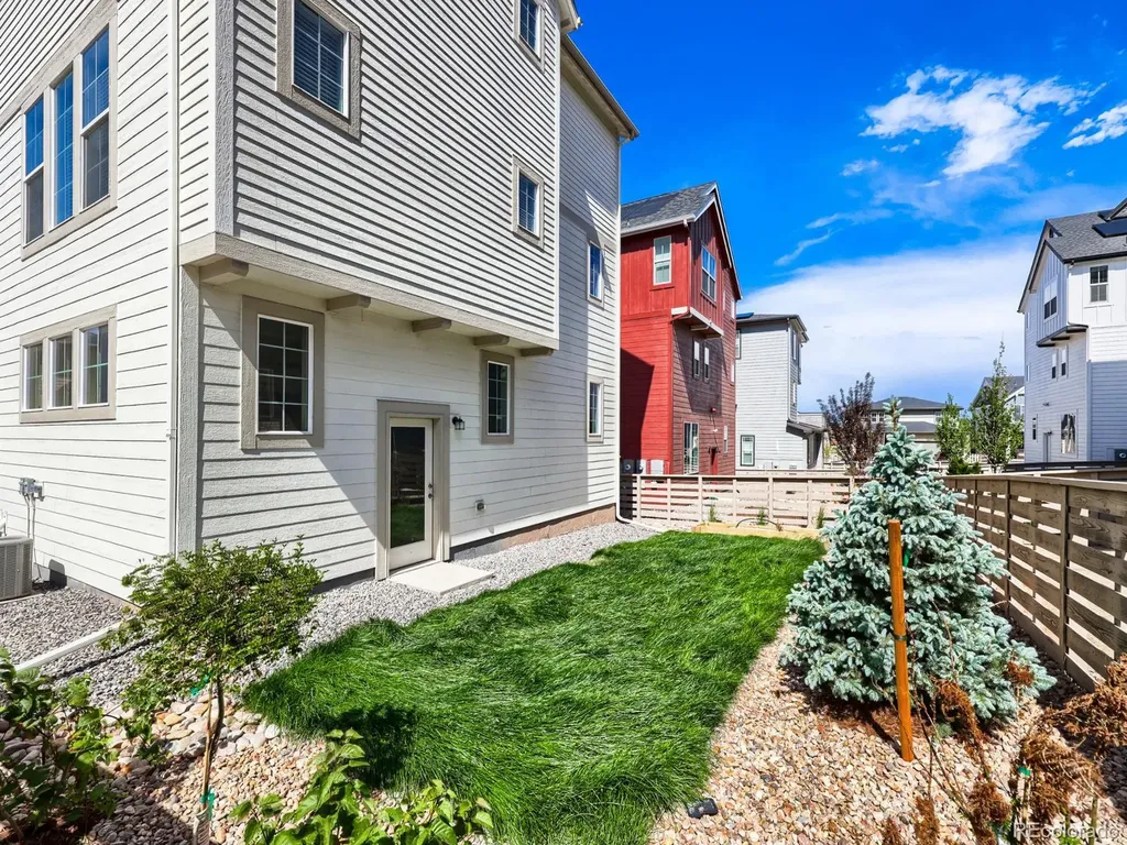 7442 Whiteclover Trail Littleton CO 80125