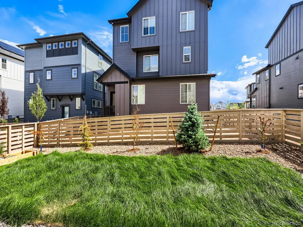 7442 Whiteclover Trail Littleton CO 80125