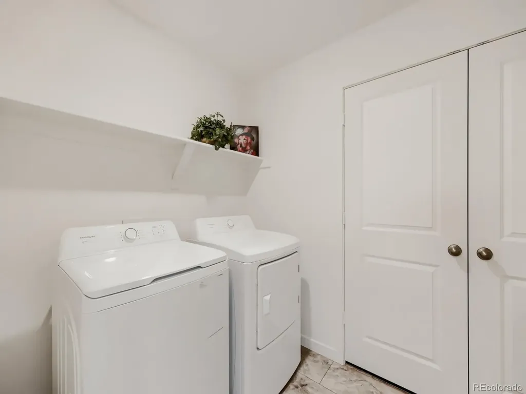 7442 Whiteclover Trail Littleton CO 80125