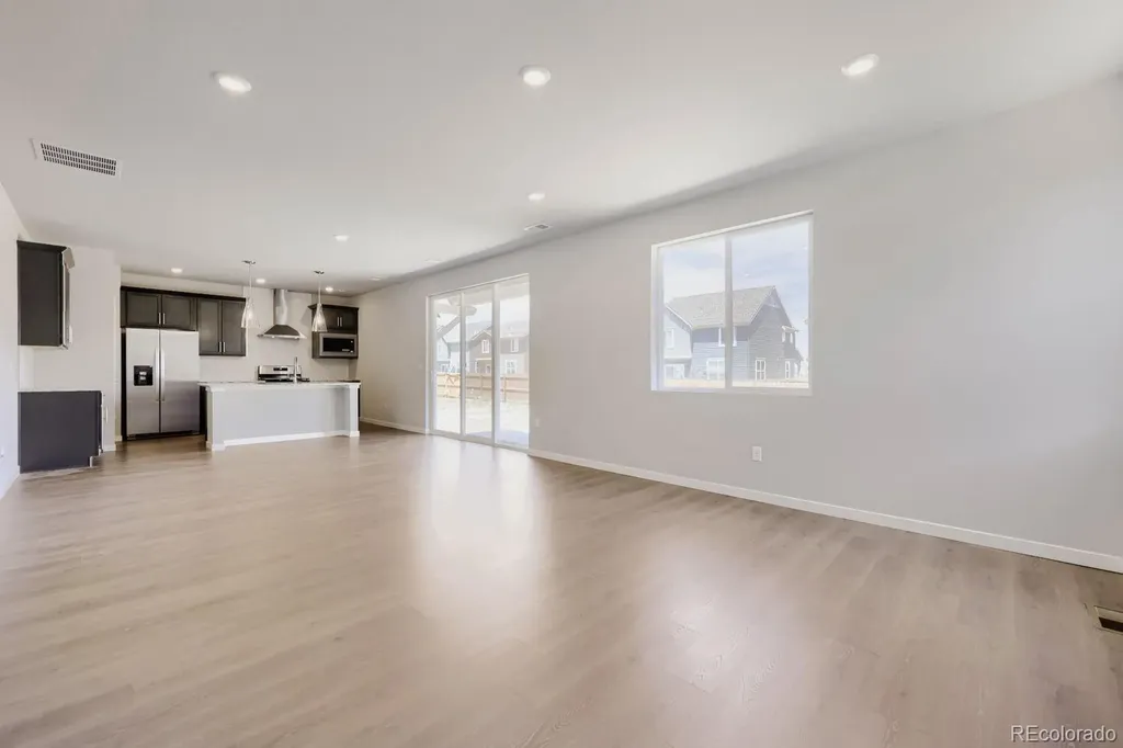 46431 Heritage Avenue Bennett CO 80102