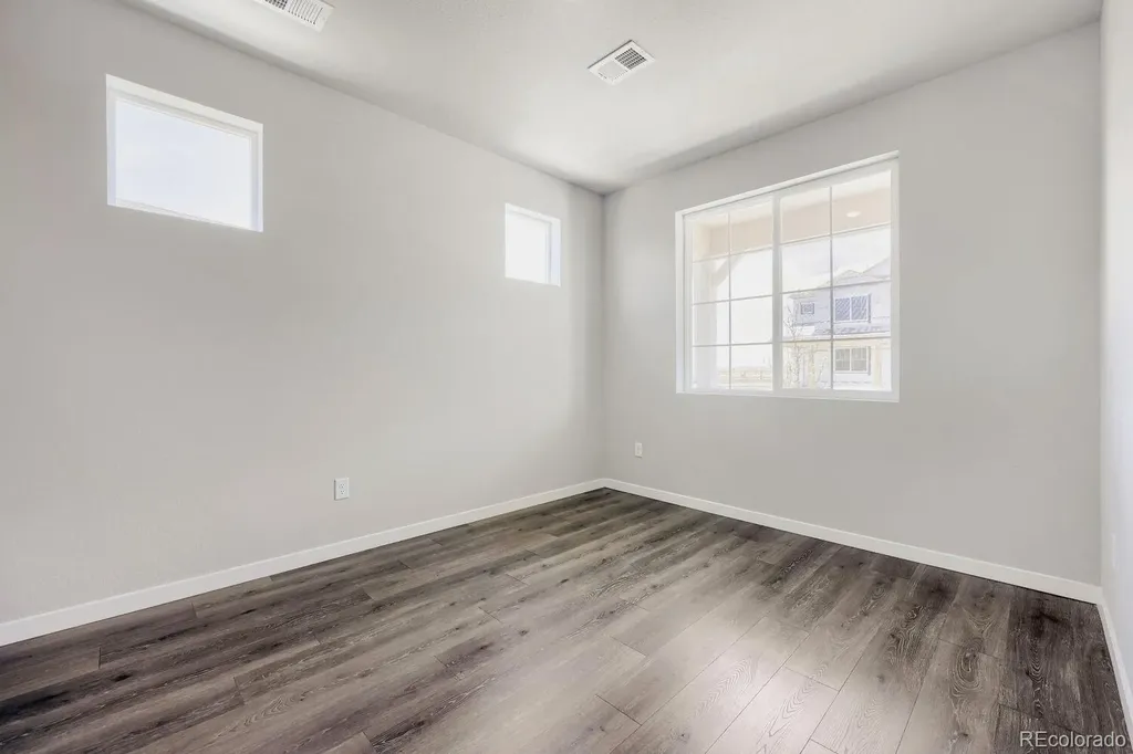 46431 Heritage Avenue Bennett CO 80102