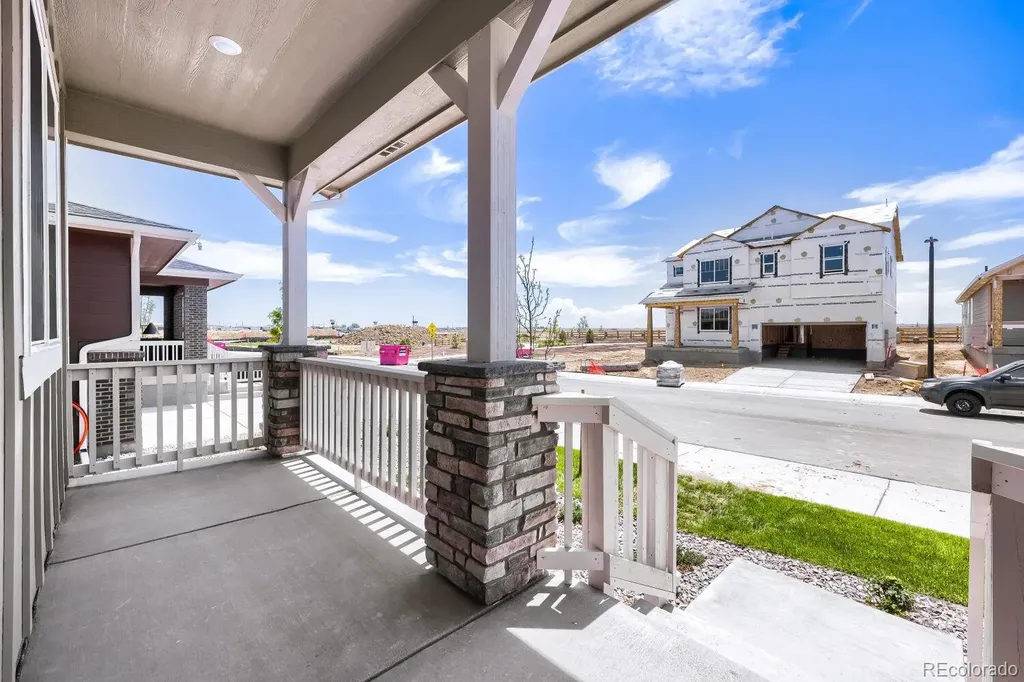 46431 Heritage Avenue Bennett CO 80102