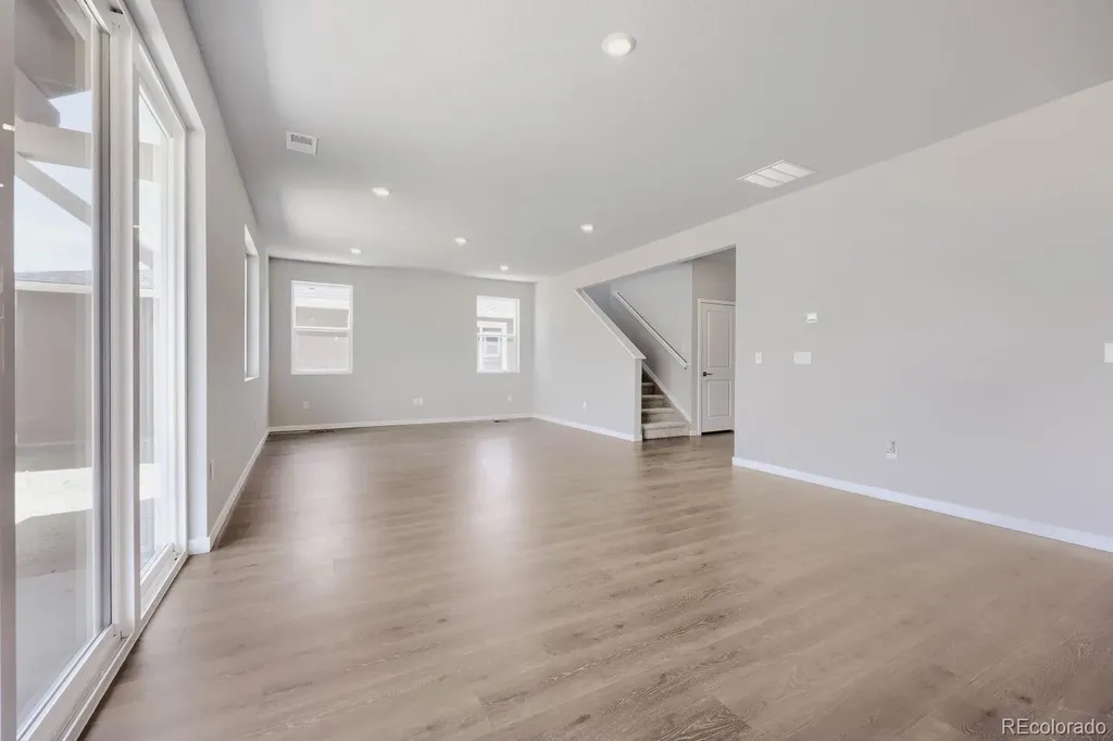 46431 Heritage Avenue Bennett CO 80102