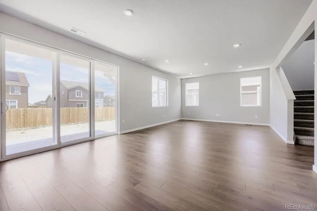 46431 Heritage Avenue Bennett CO 80102