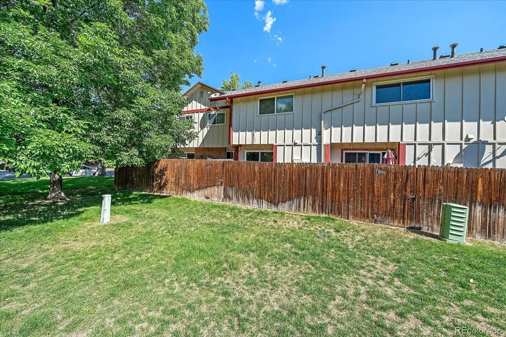 7404 S Zephyr Court Littleton CO 80128
