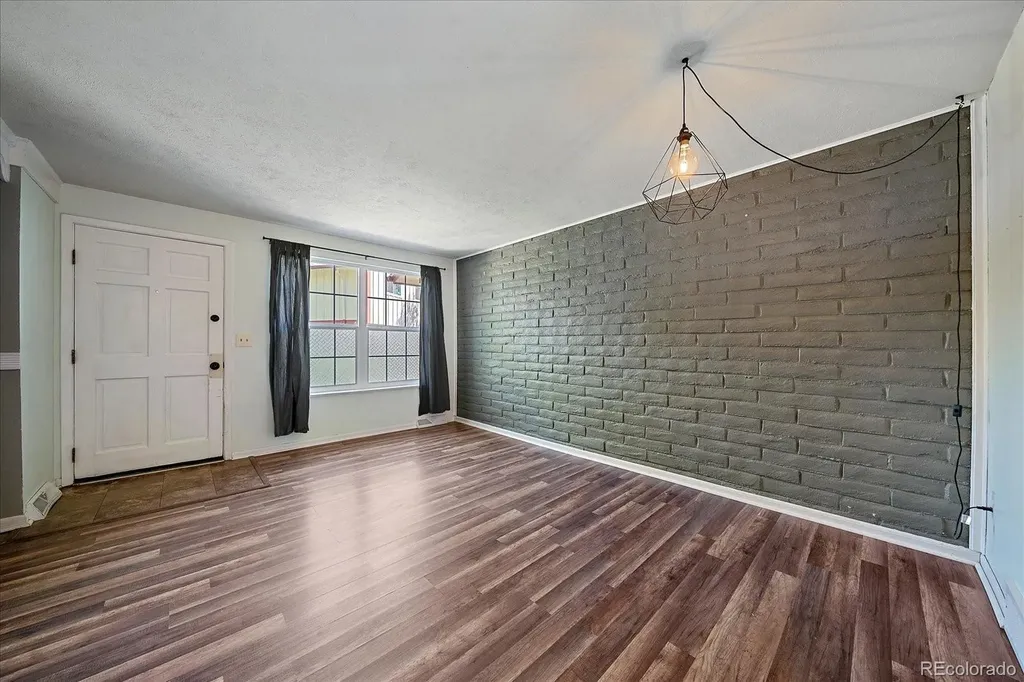 7404 S Zephyr Court Littleton CO 80128