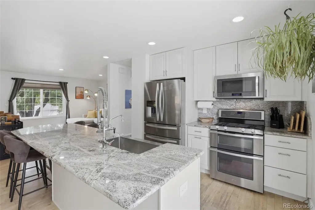 4752 S Field Street Littleton CO 80123