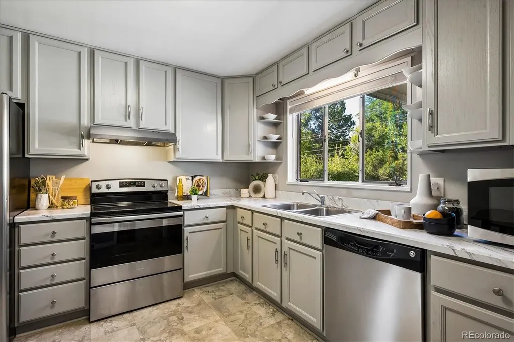 3798 W Chenango Avenue Littleton CO 80123
