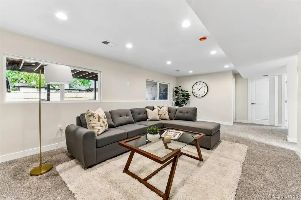 8903 S Balsam Street Littleton CO 80128