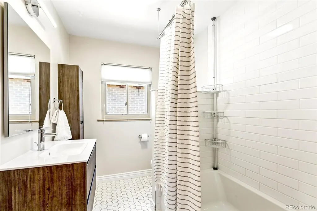 2120 Meade Street Denver CO 80211