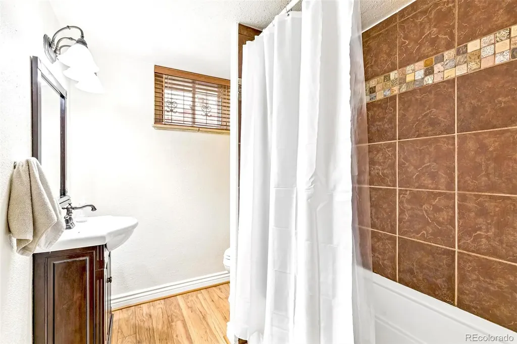 2120 Meade Street Denver CO 80211