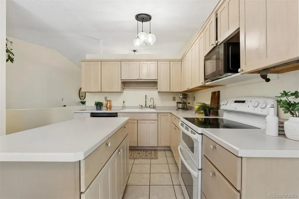 352 S Jefferson Avenue Louisville CO 80027