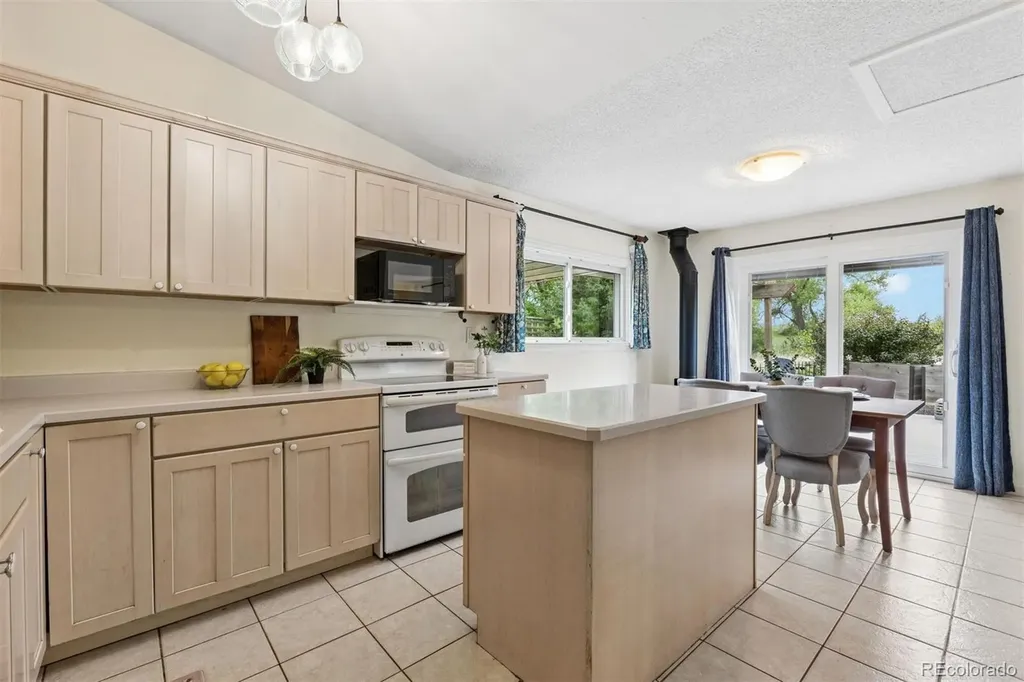 352 S Jefferson Avenue Louisville CO 80027