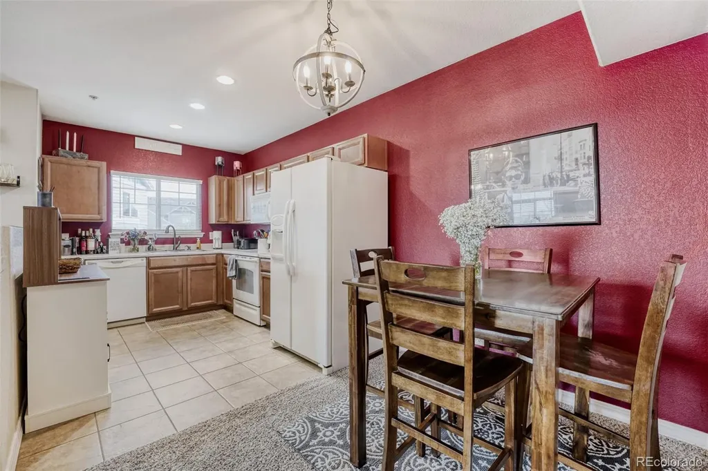 23510 E Alamo Place Aurora CO 80016
