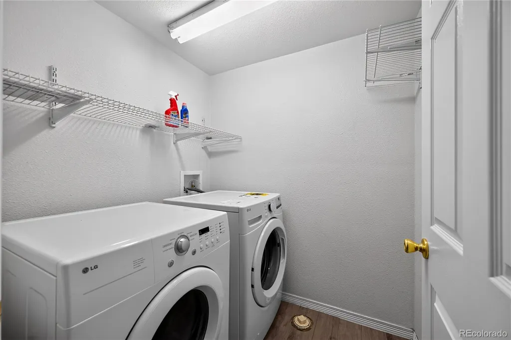 10452 Hyacinth Street Littleton CO 80129