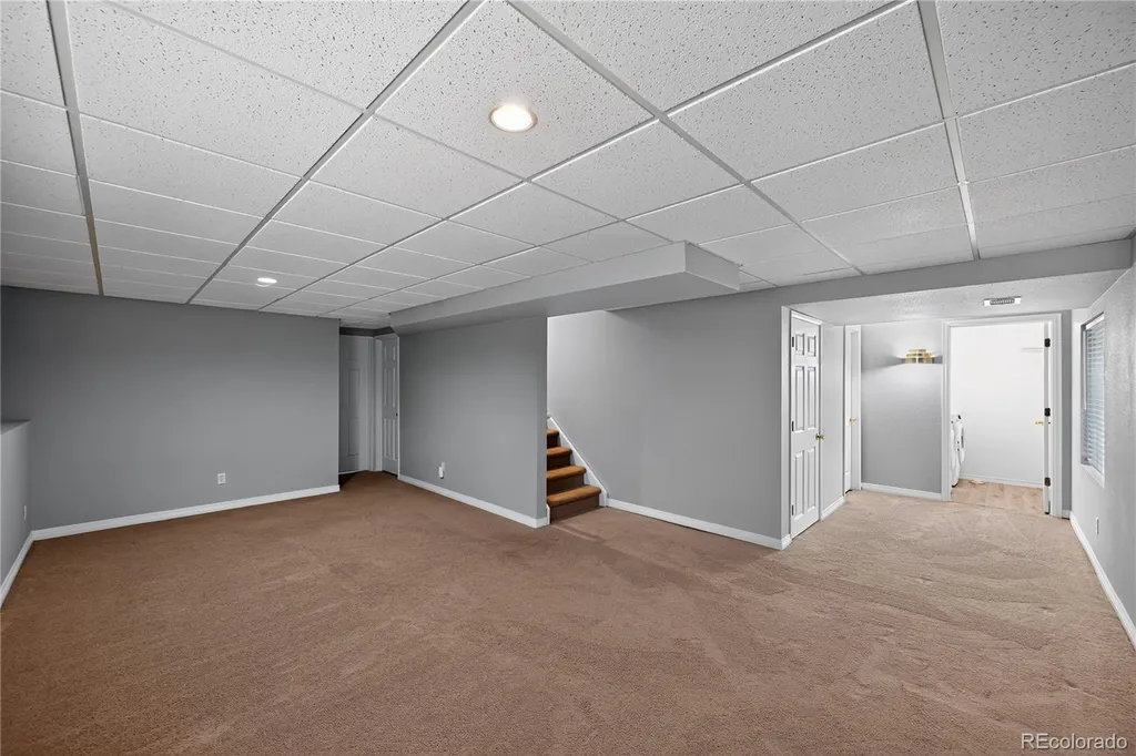10452 Hyacinth Street Littleton CO 80129