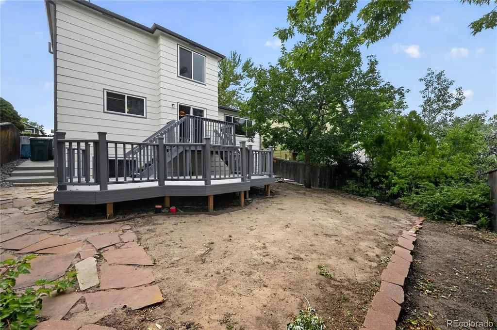 10452 Hyacinth Street Littleton CO 80129