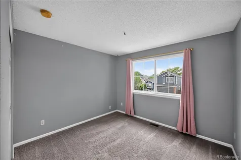 10452 Hyacinth Street Littleton CO 80129