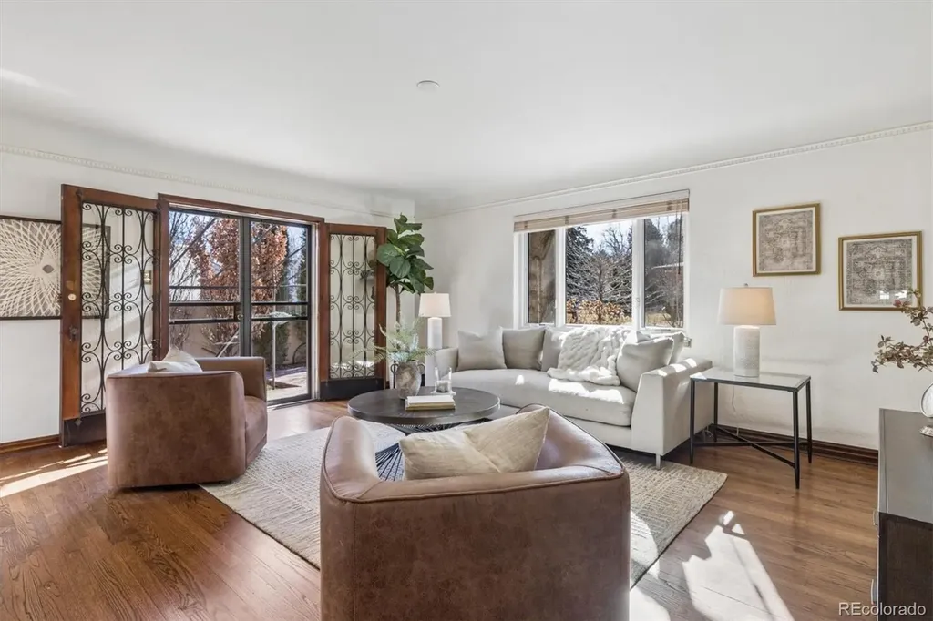 6 Ivy Lane Denver CO 80220