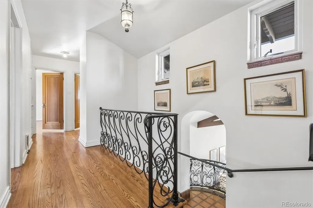 6 Ivy Lane Denver CO 80220