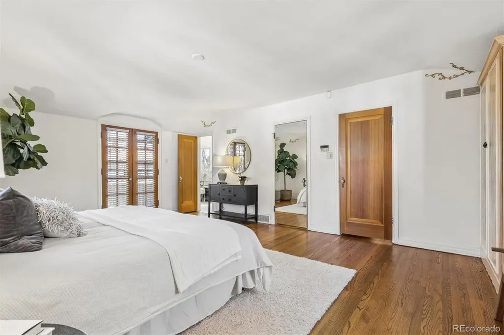 6 Ivy Lane Denver CO 80220