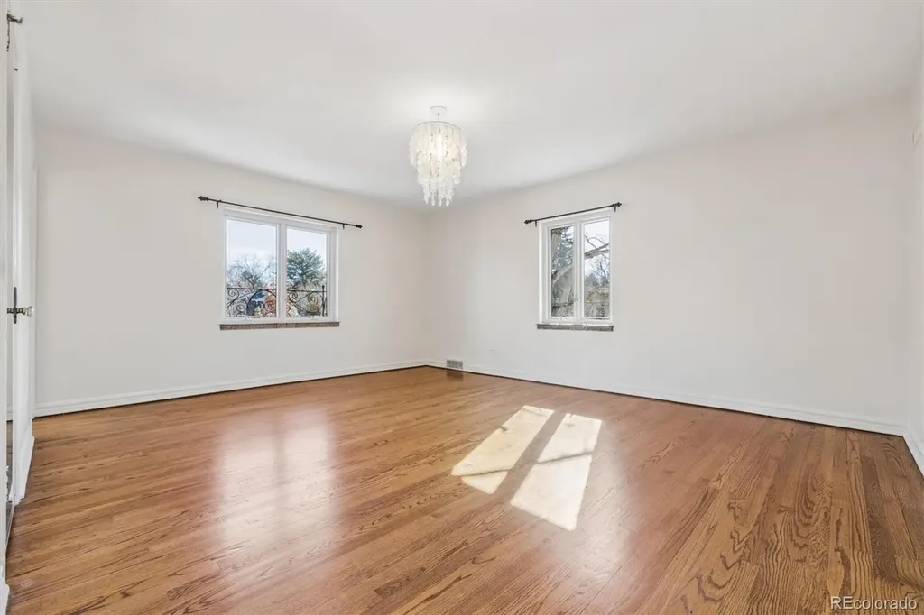 6 Ivy Lane Denver CO 80220