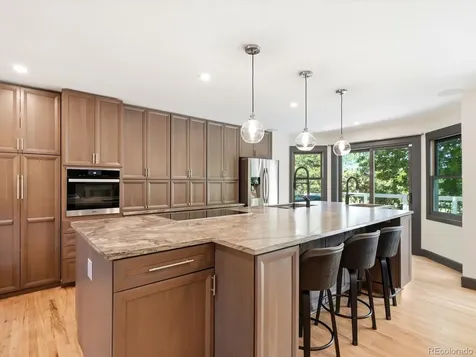 8016 S Vine Way Centennial CO 80122
