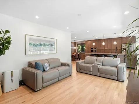 8016 S Vine Way Centennial CO 80122