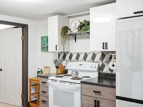 8016 S Vine Way Centennial CO 80122