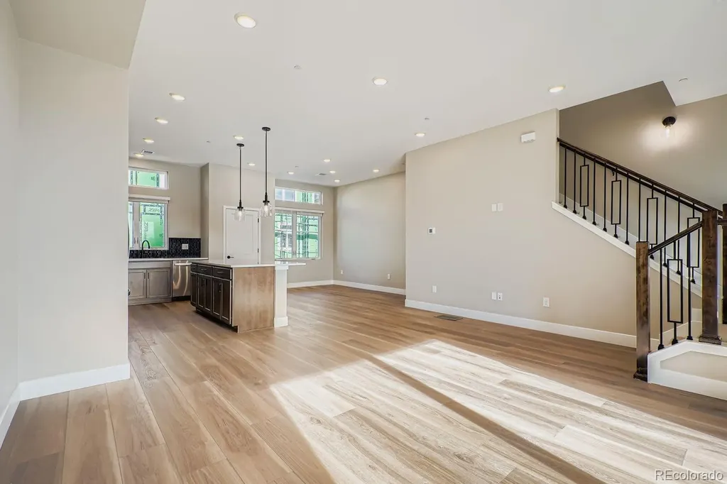 15563 W Washburn Circle Lakewood CO 80228
