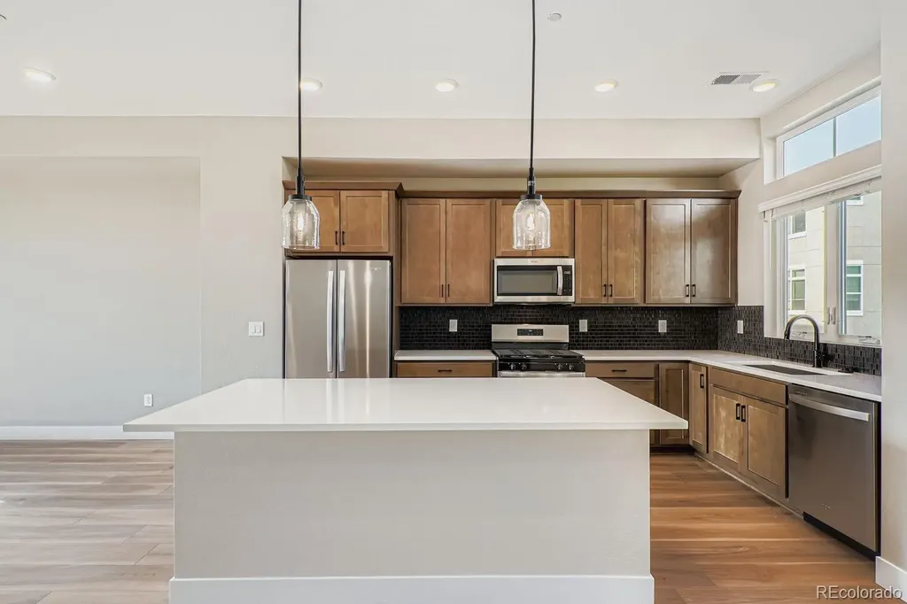 15563 W Washburn Circle Lakewood CO 80228