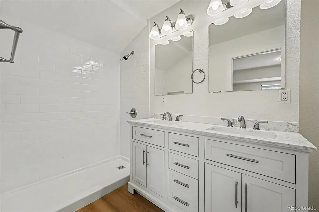 106 Yank Way Denver CO 80228