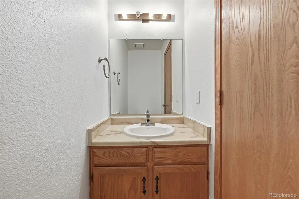 2849 E 102nd Avenue Denver CO 80229