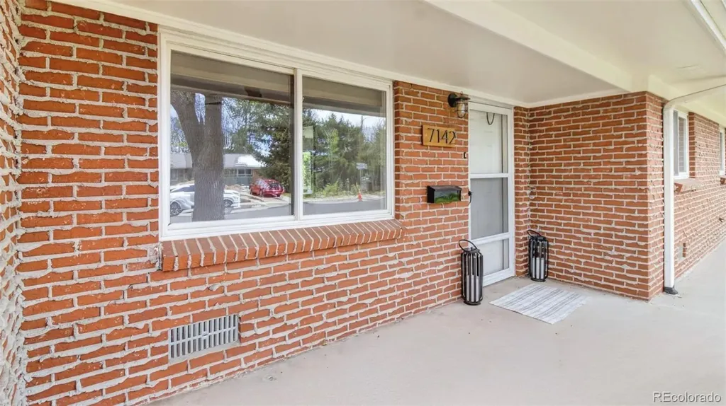 7142 S Davies Street Littleton CO 80120