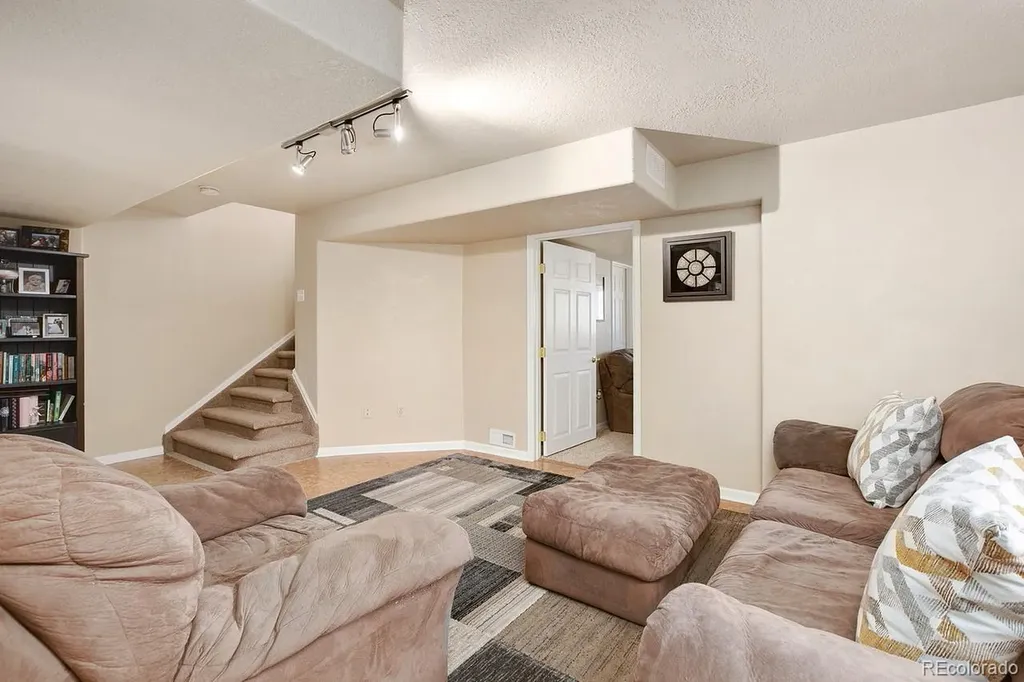 7592 Triangle Drive Fort Collins CO 80525