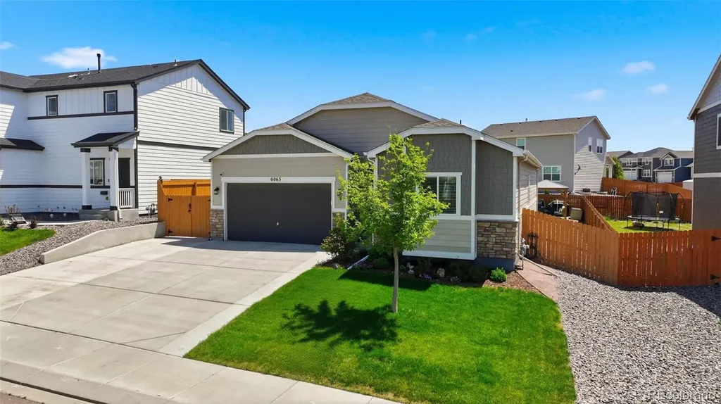 6063 Yamhill Drive Colorado Springs CO 80925