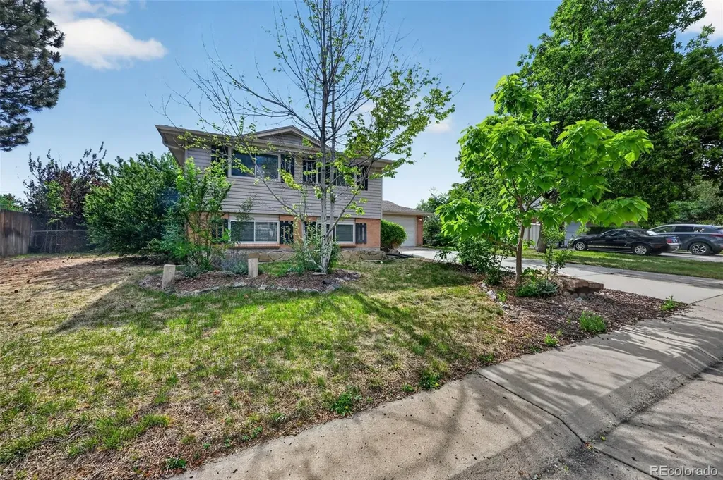 6258 S Madison Drive Centennial CO 80121