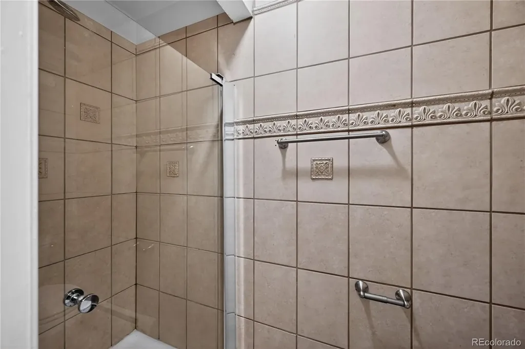 6258 S Madison Drive Centennial CO 80121