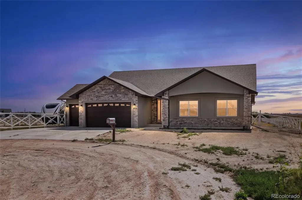 1180 N Saddle Ridge Lane Pueblo CO 81007
