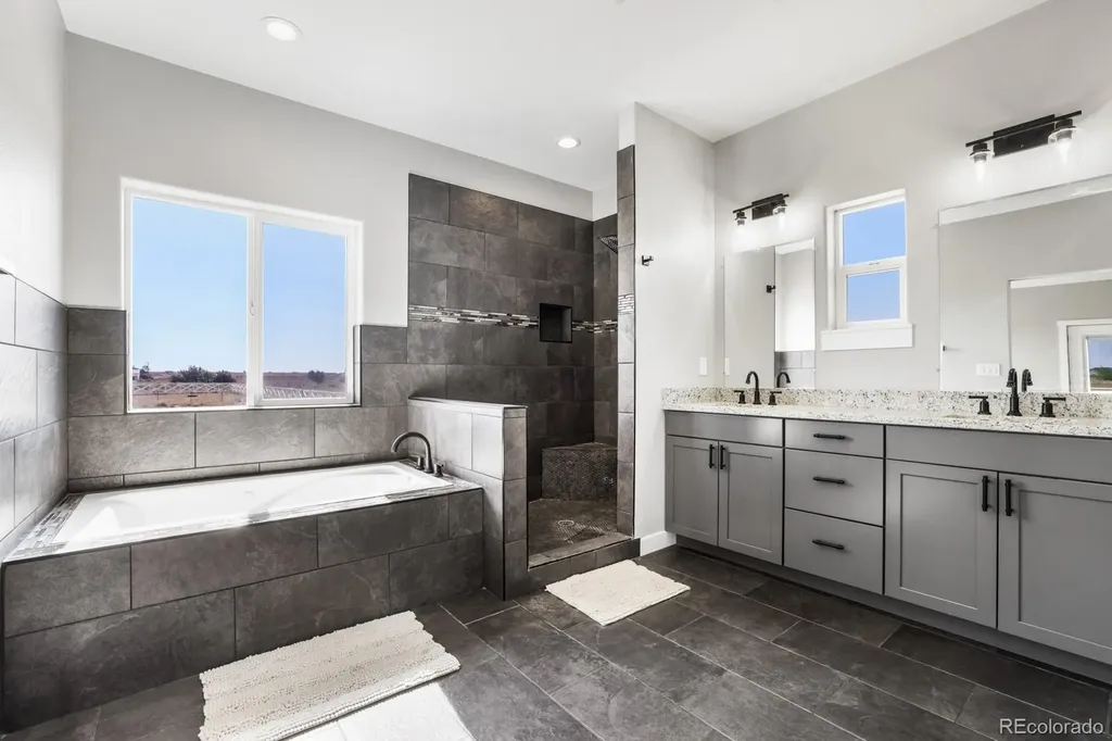 1180 N Saddle Ridge Lane Pueblo CO 81007
