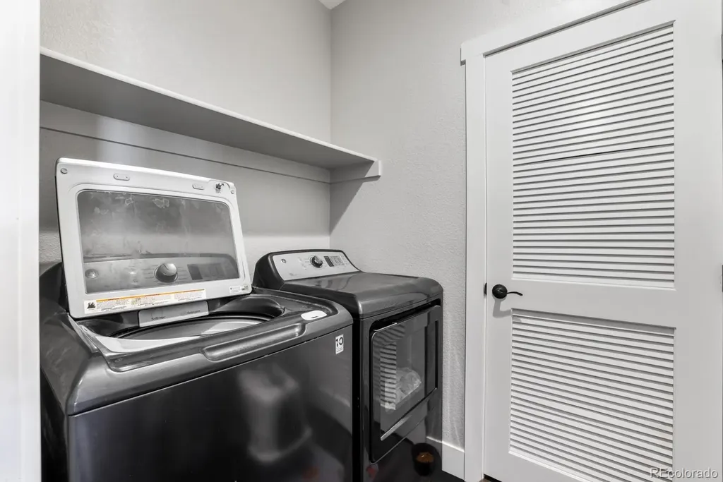 1180 N Saddle Ridge Lane Pueblo CO 81007