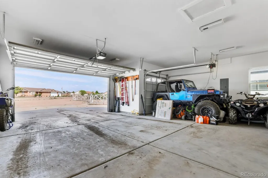 1180 N Saddle Ridge Lane Pueblo CO 81007
