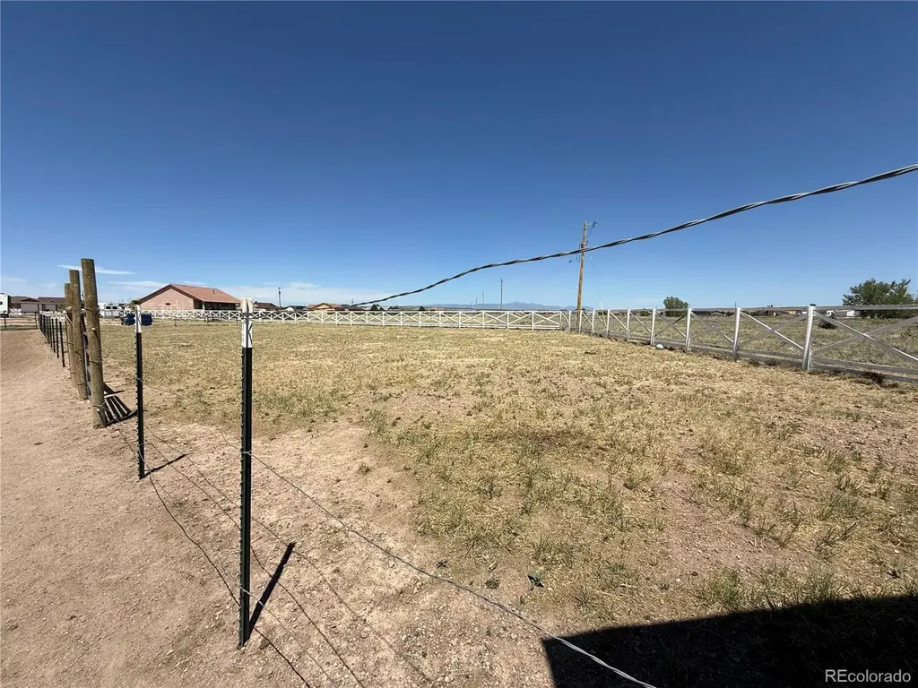 1180 N Saddle Ridge Lane Pueblo CO 81007
