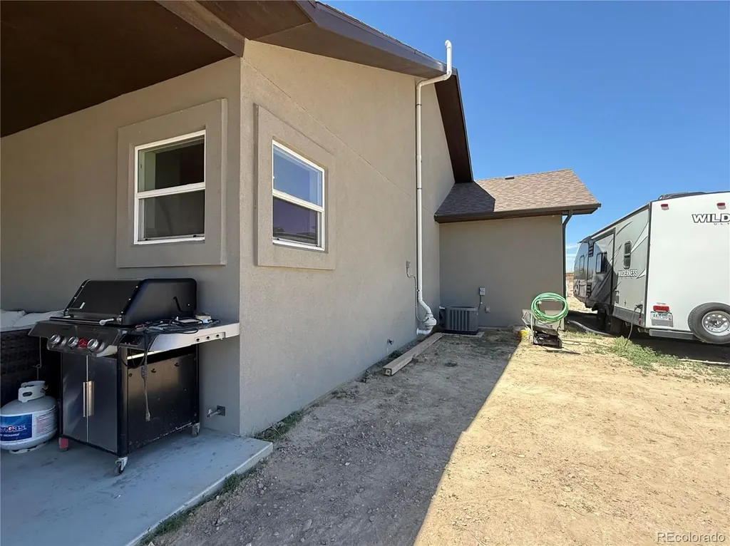 1180 N Saddle Ridge Lane Pueblo CO 81007