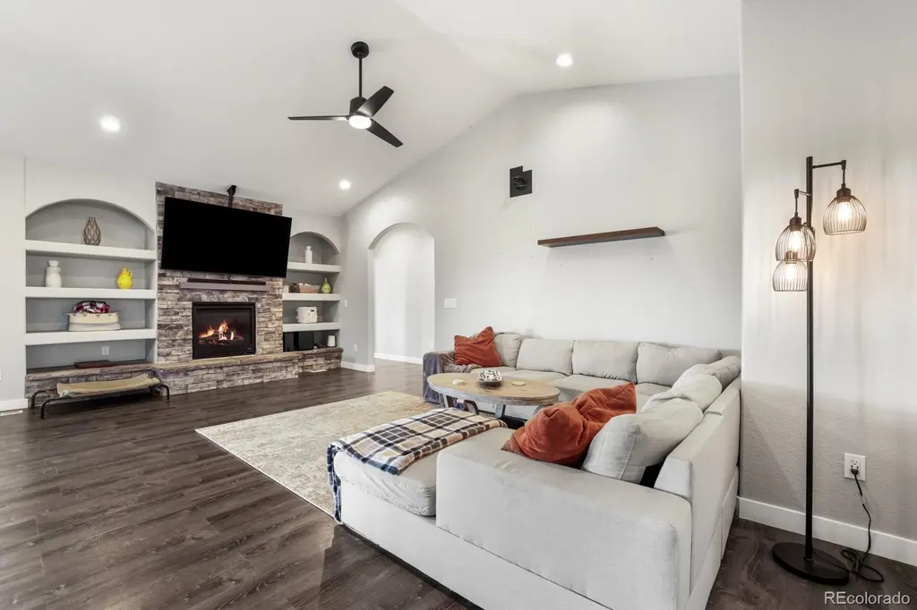1180 N Saddle Ridge Lane Pueblo CO 81007